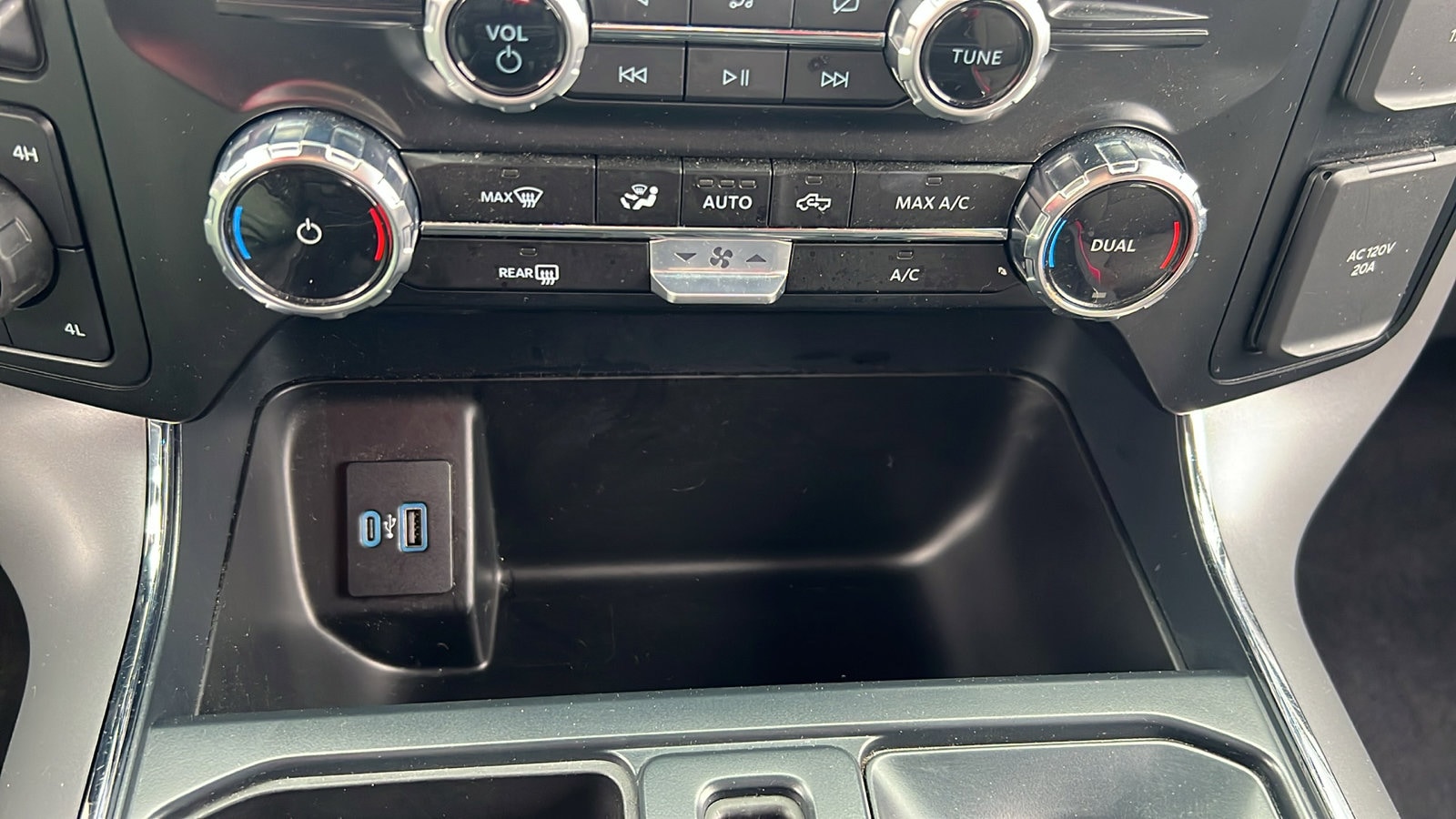 2024 Ford F-150 XLT - Photo 26