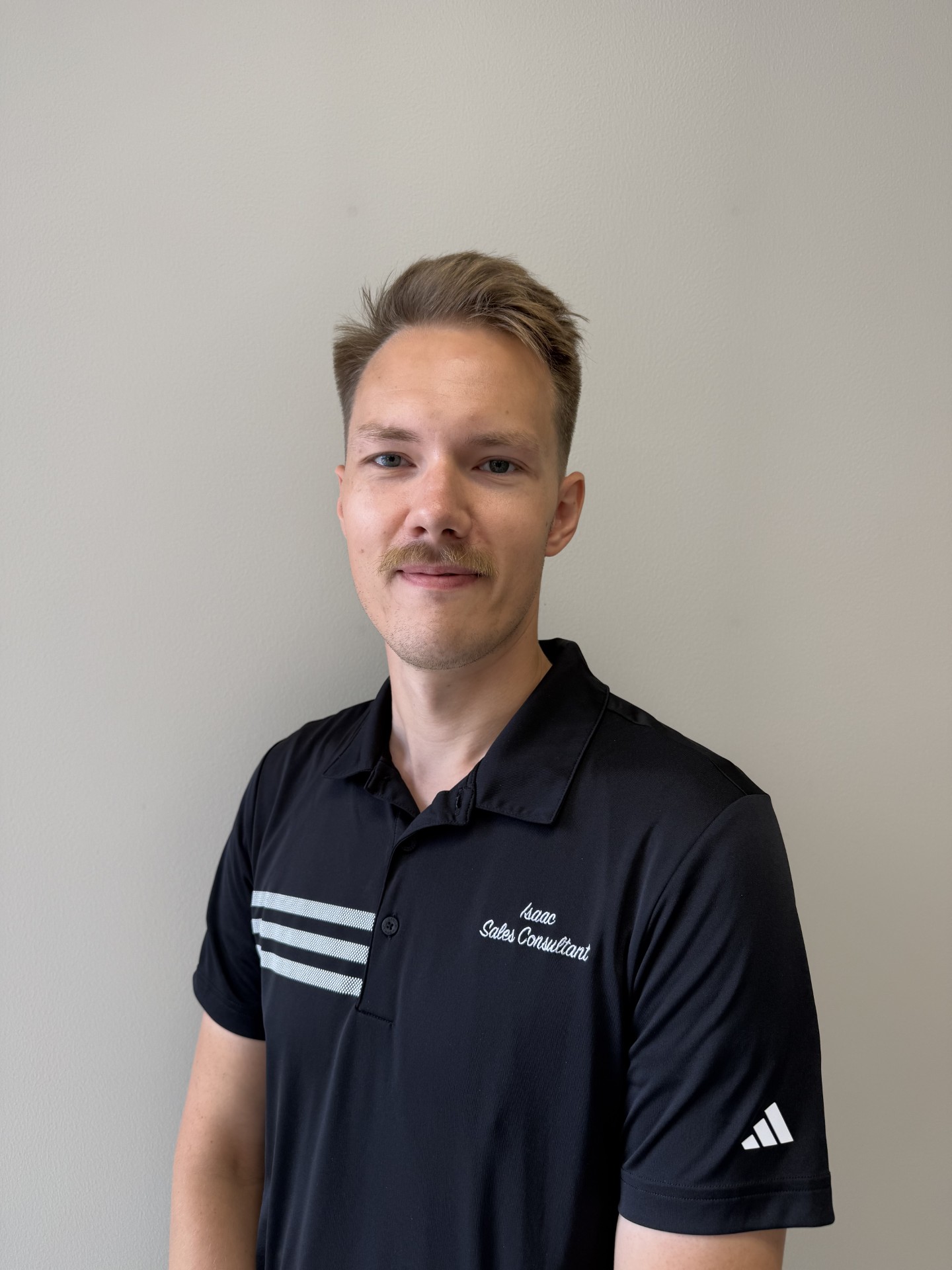 Staff member Isaac Holschbach from ID_2d5a628b2dd4