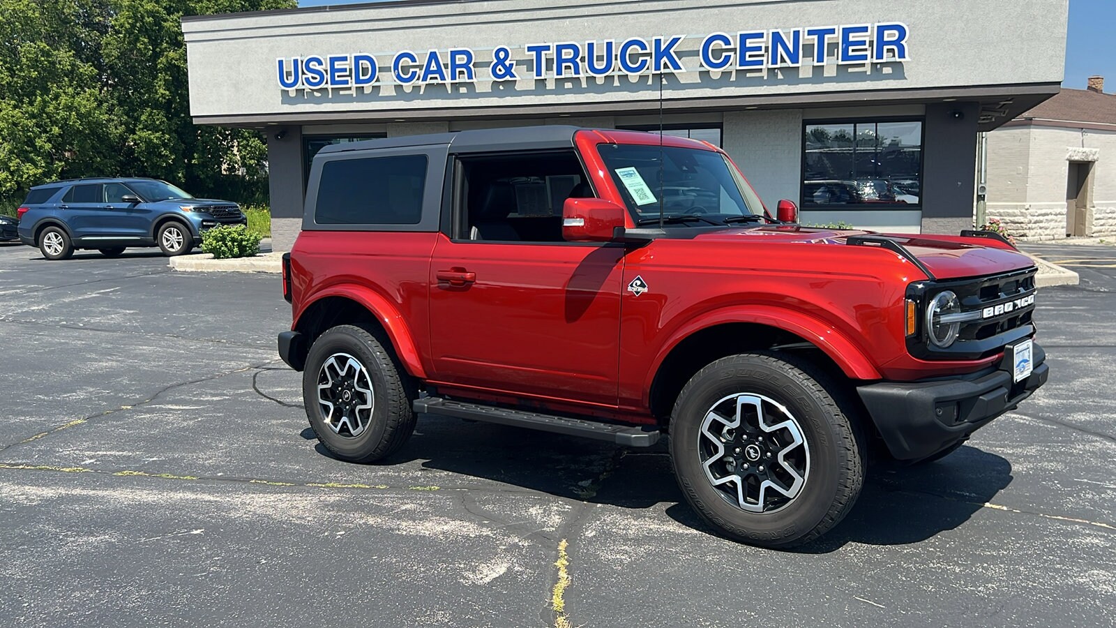2022 Ford Bronco Outer Banks photo 3