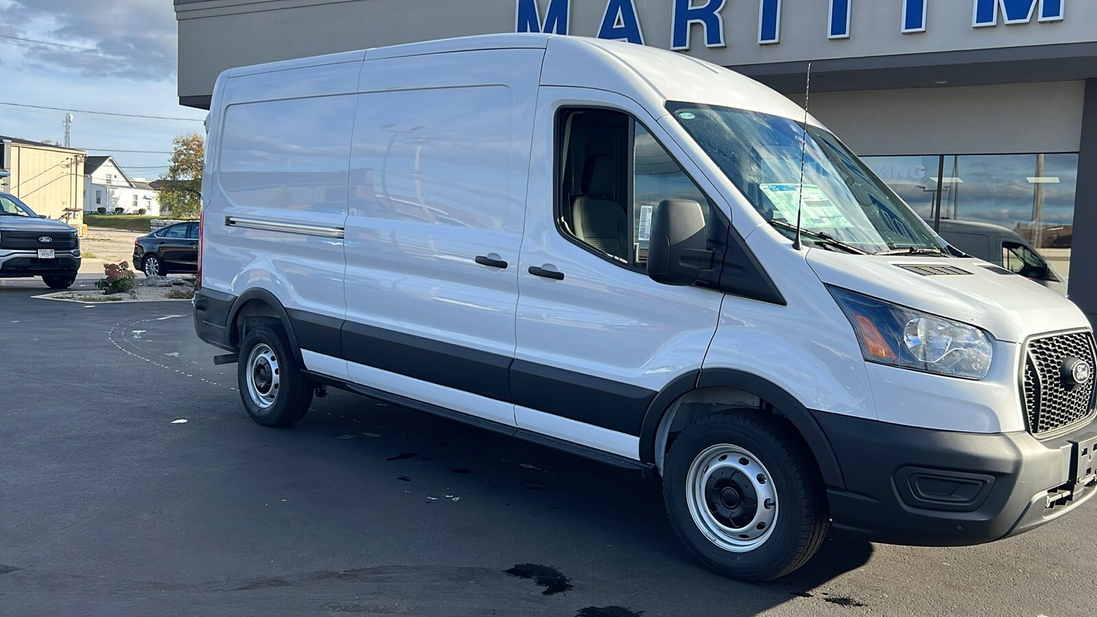 2026 Ford Transit photo 3