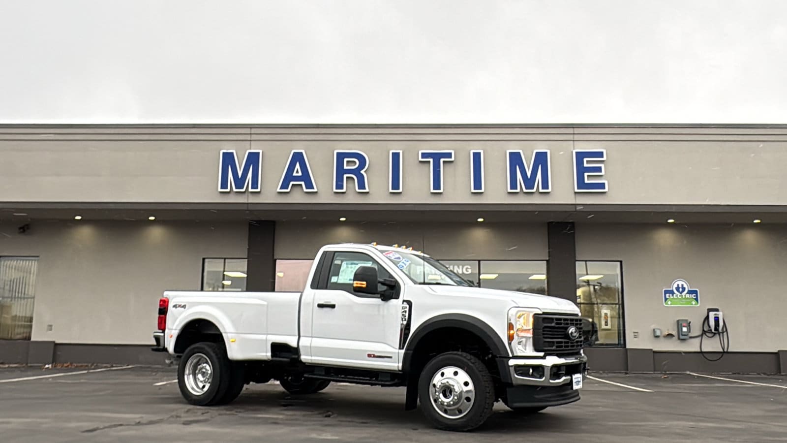 2026 Ford F-450 XL 4x4 Regular Cab 8' Box DRW's photo
