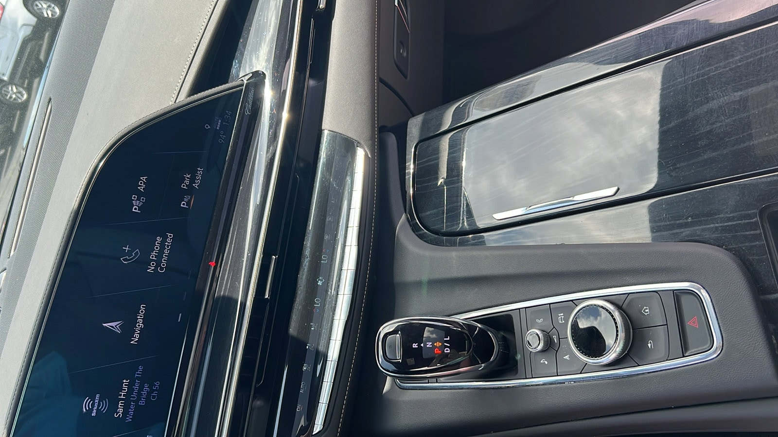 2024 Cadillac Escalade Sport - Photo 28