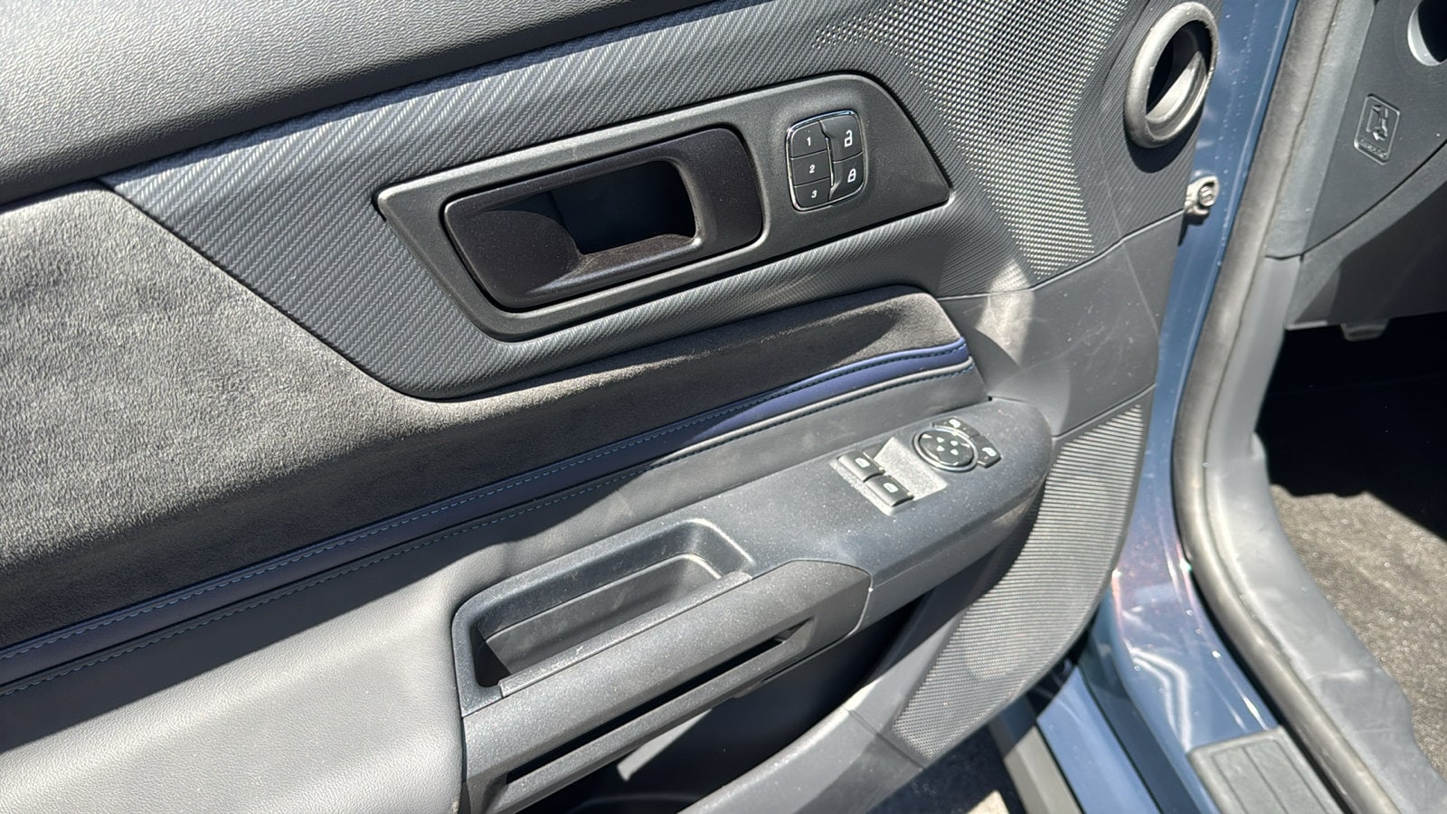 2025 Ford Mustang Dark Horse - Photo 13