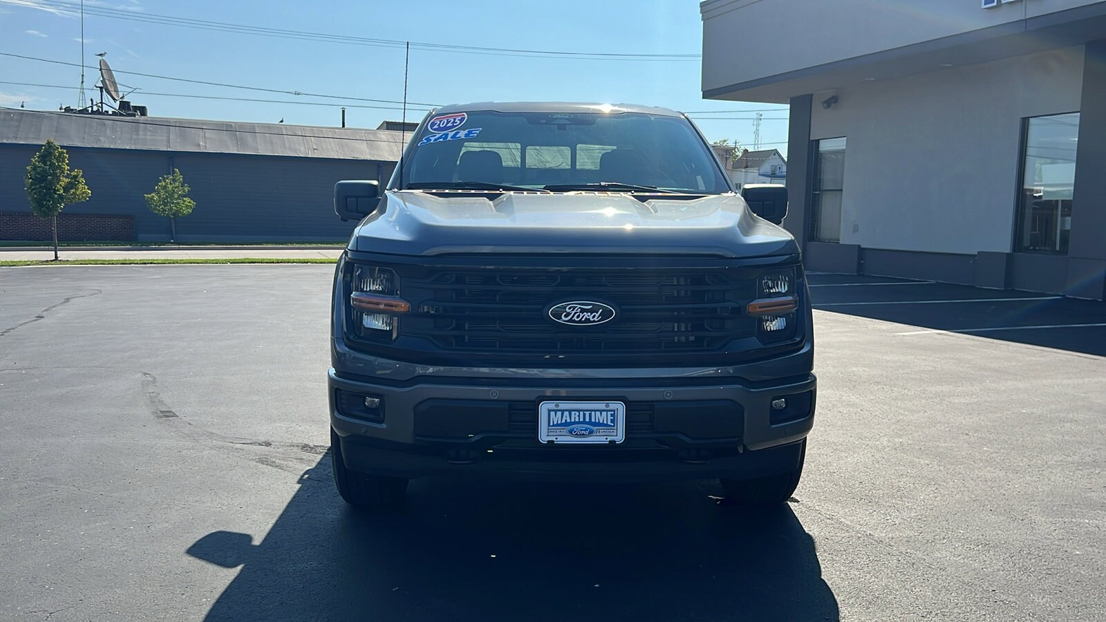 2025 Ford F-150 XLT photo 2