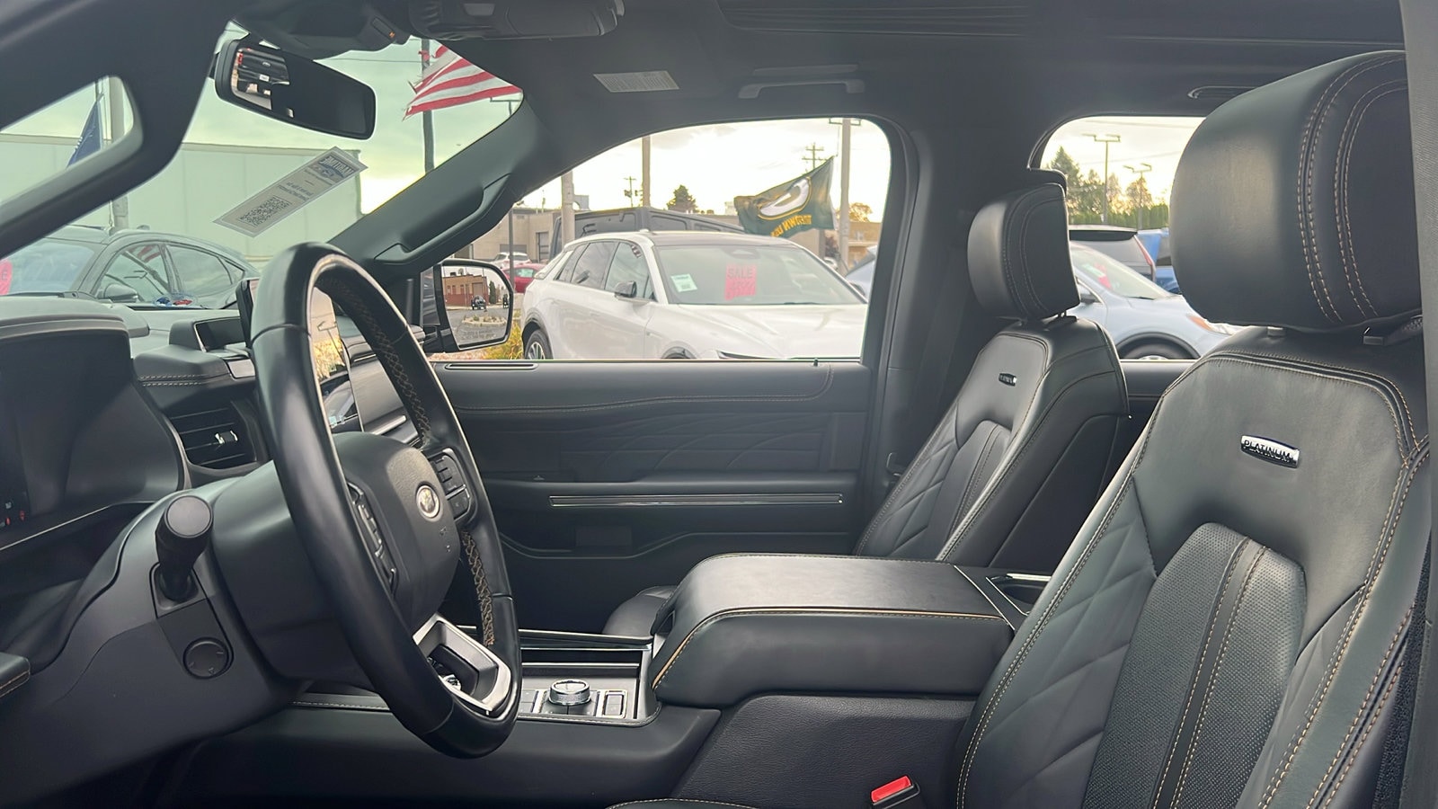 2022 Ford Expedition Platinum - Photo 12