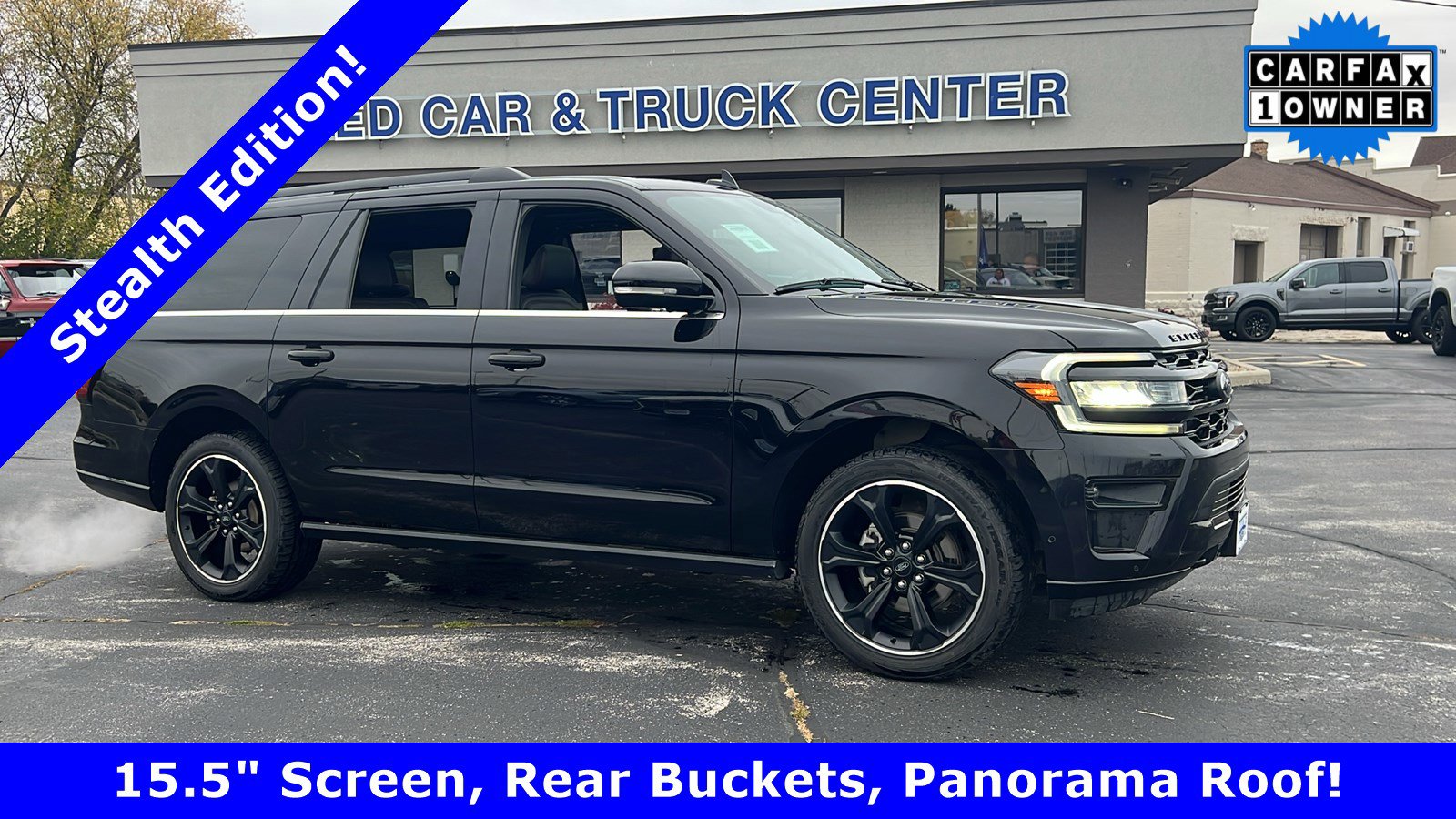 2022 Ford Expedition Limited's photo