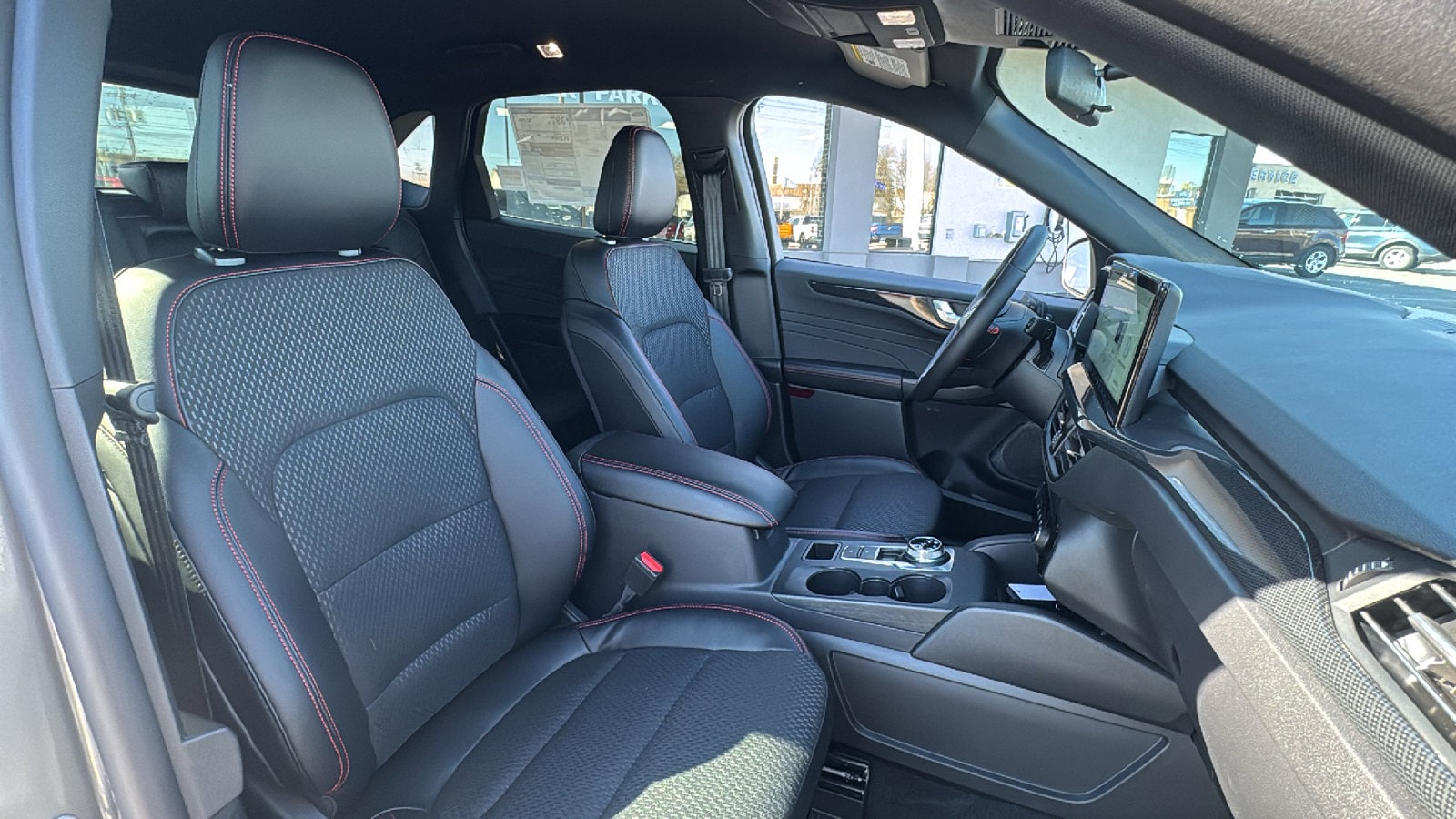2026 Ford Escape Hybrid ST-Line Select - Photo 17