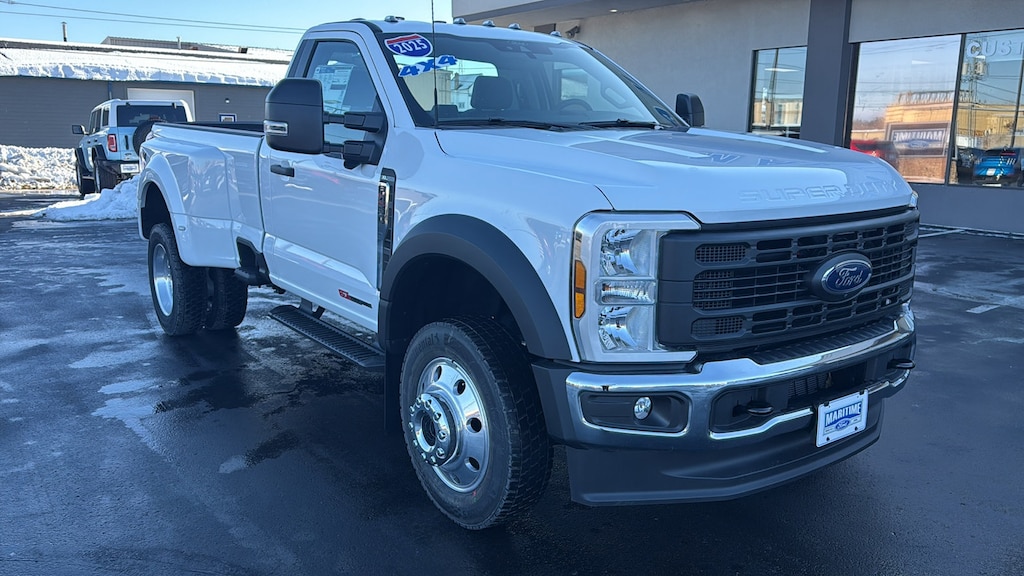 New 2026 Ford F-450 XL 4WD Reg Cab 8 Box Truck Regular Cab