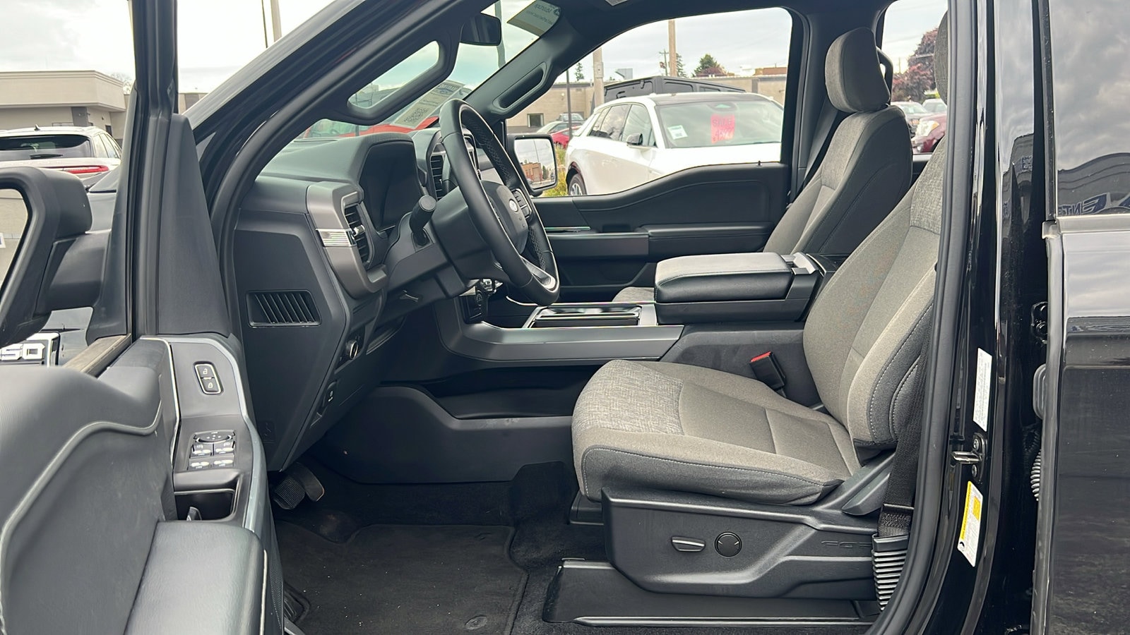 2024 Ford F-150 XLT - Photo 11