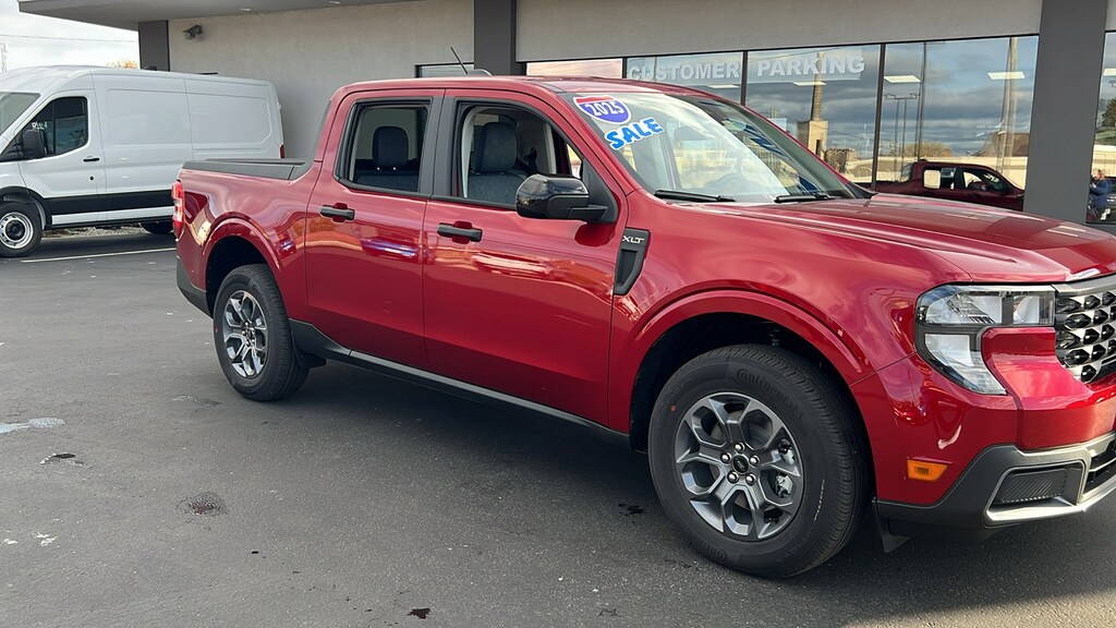New 2025 Ford Maverick XLT Truck SuperCrew