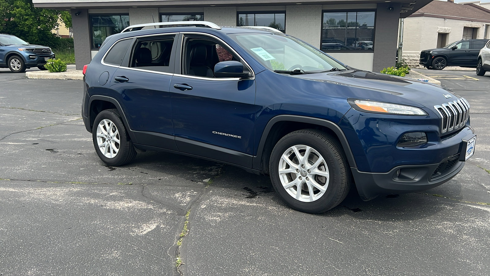 Used 2018 Jeep Cherokee Latitude Plus with VIN 1C4PJLLB4JD563623 for sale in Manitowoc, WI