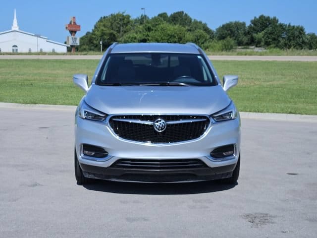 Used 2019 Buick Enclave Essence with VIN 5GAERBKW7KJ320133 for sale in Collinsville, OK
