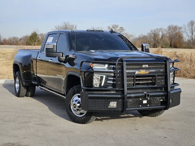 2022 Chevrolet Silverado 3500HD High Country's photo