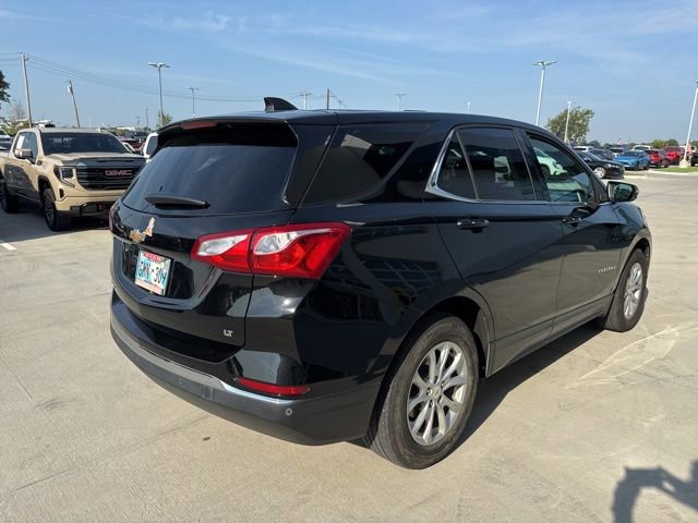 2018 Chevrolet Equinox photo 3