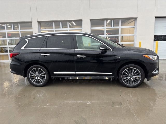 2018 Infiniti QX60 photo 2