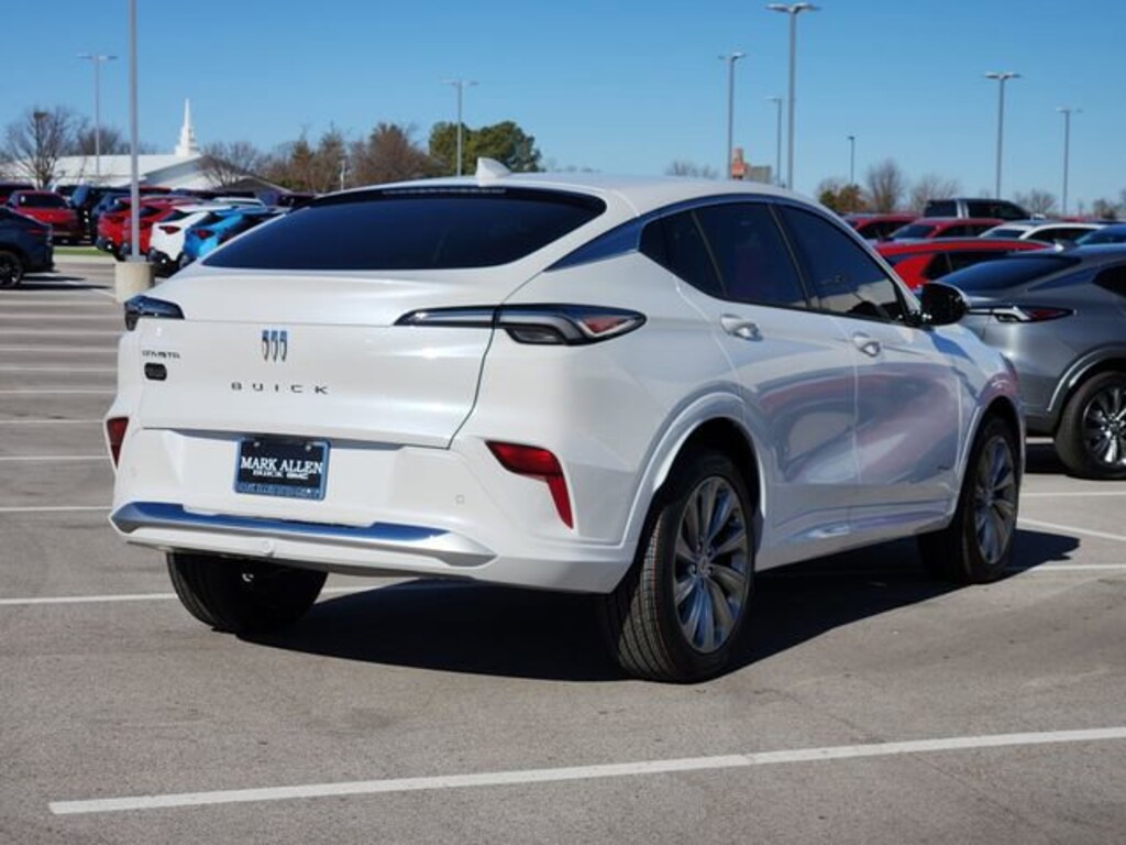 New 2026 Buick Envista Avenir SUV