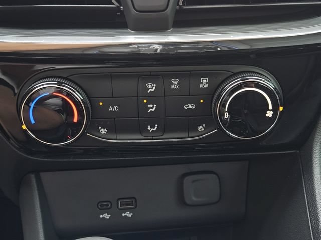 2026 Buick Encore GX Sport Touring - Photo 14