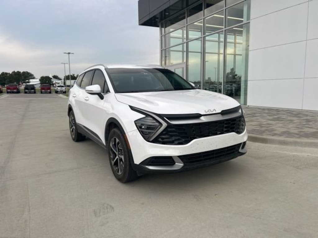 Used 2024 Kia Sportage EX SUV