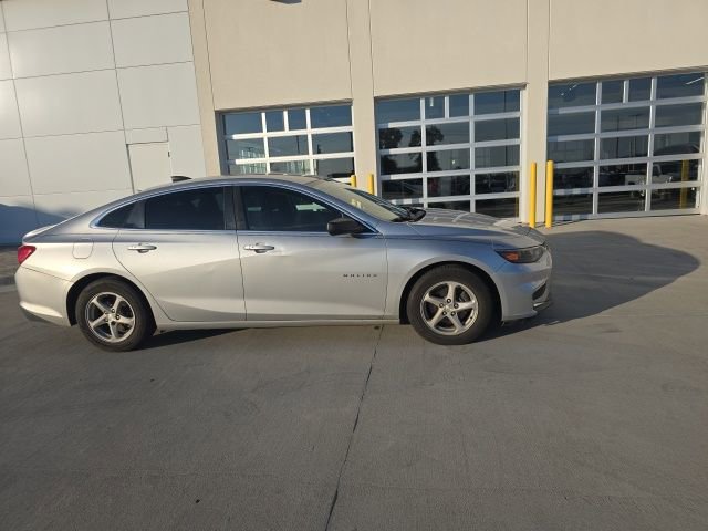 2017 Chevrolet Malibu LS photo 2