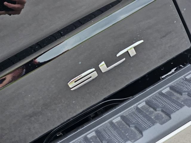 2026 GMC Sierra 1500 SLT - Photo 8