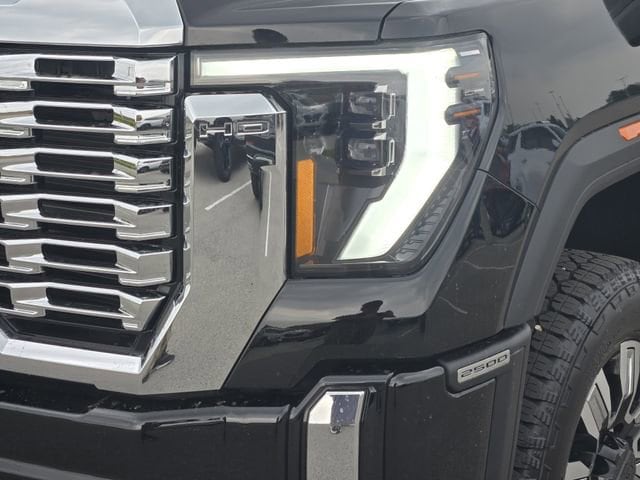 2026 GMC Sierra 2500HD Denali - Photo 6