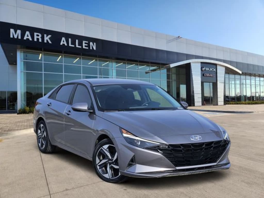 Used 2023 Hyundai Elantra SEL Sedan