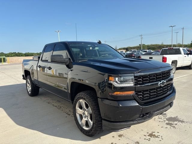 2017 Chevrolet Silverado 1500 Custom Double Cab Std Box's photo