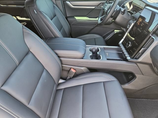 2026 GMC Acadia Elevation - Photo 11