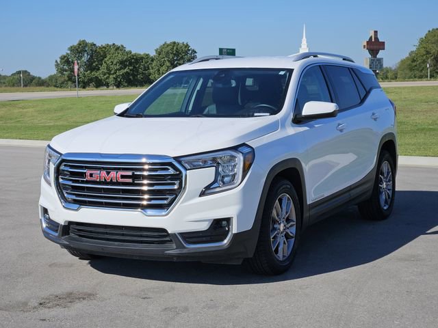2024 Gmc Terrain SLT photo 2