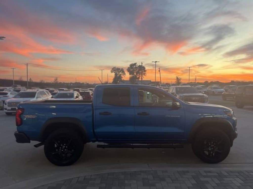 Used 2024 Chevrolet Colorado Trail Boss Truck Crew Cab