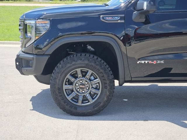 2026 GMC Sierra 1500 AT4X - Photo 6