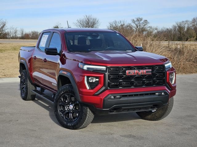 2024 GMC Canyon Elevation's photo