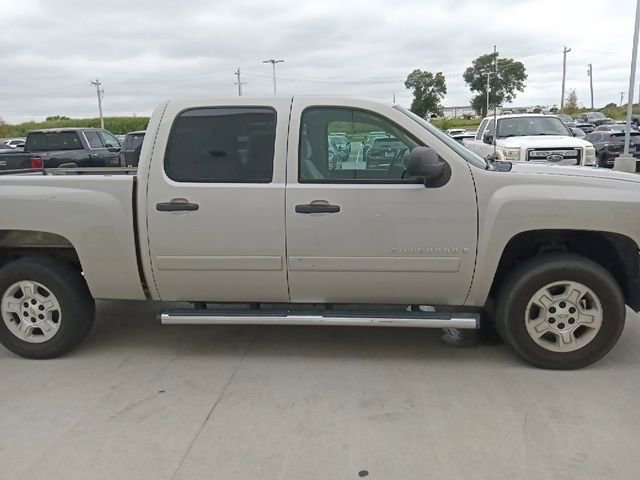 2008 Chevrolet Silverado 1500 photo 2