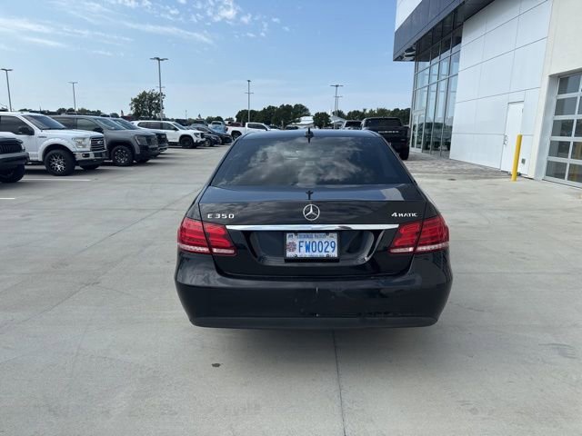 2014 Mercedes Benz E 350 4MATIC photo 4
