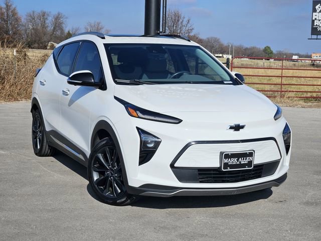 2022 Chevrolet Bolt EUV Premier's photo