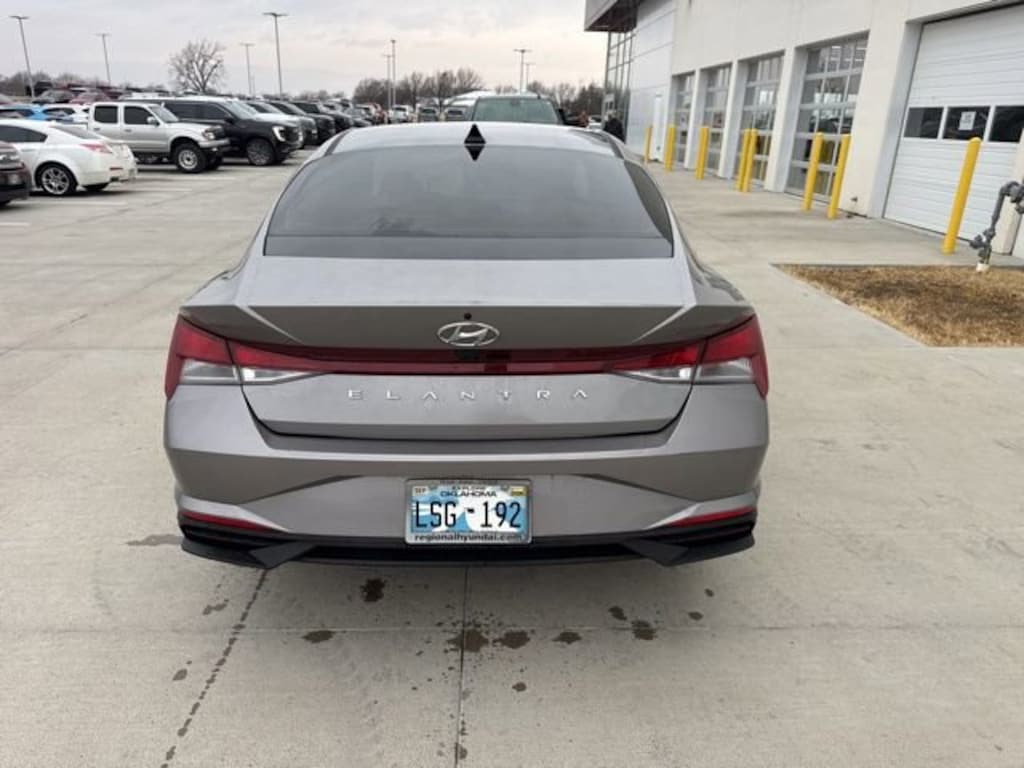 Used 2023 Hyundai Elantra SEL Sedan