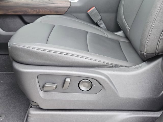 2026 GMC Sierra 1500 SLT - Photo 18