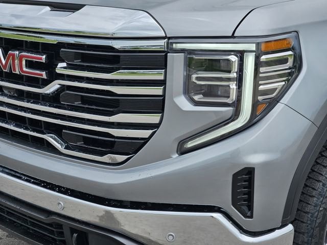 2026 GMC Sierra 1500 SLT - Photo 5