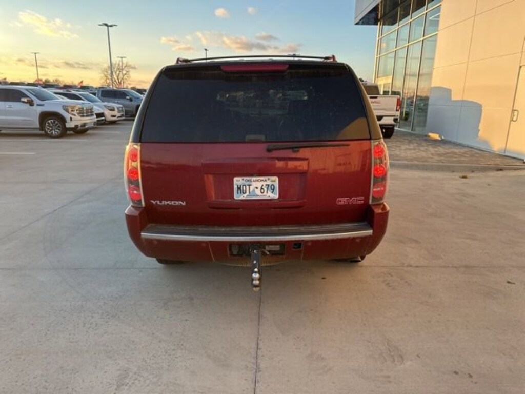 Used 2008 GMC Yukon Denali SUV