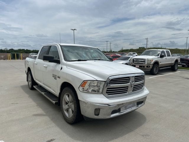 2019 RAM 1500 Classic Big Horn 4x4 Crew Cab 5'7's photo