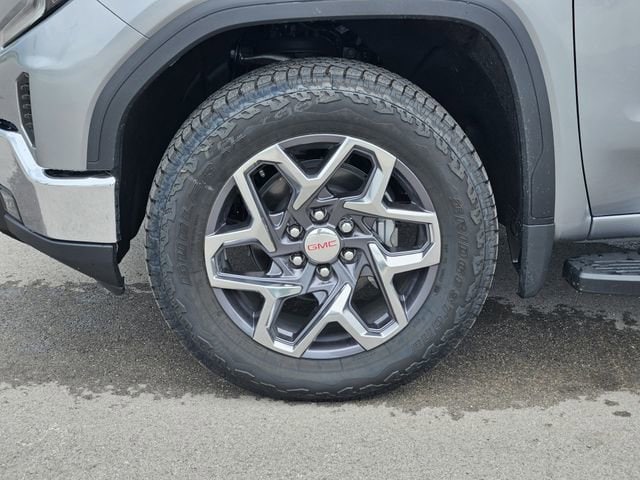2026 GMC Sierra 1500 SLT - Photo 9
