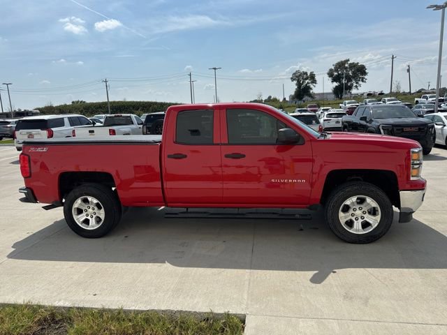 2014 Chevrolet Silverado 1500 LT photo 2