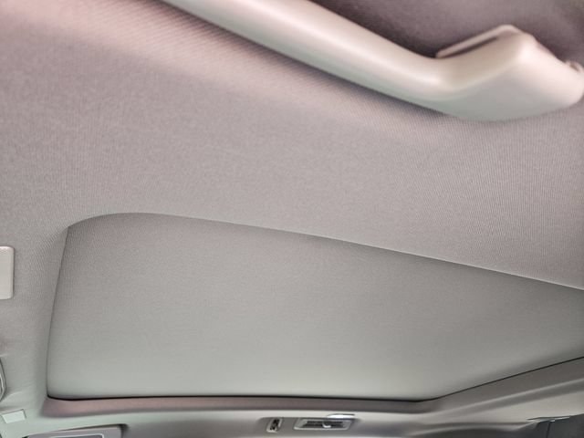 2026 GMC Yukon XL Denali - Photo 18