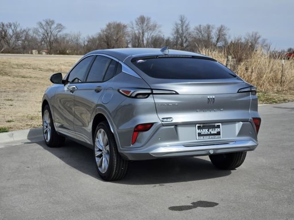 New 2026 Buick Envista Avenir SUV