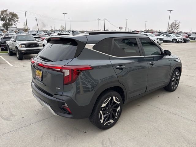 2024 Kia Seltos SX photo 3