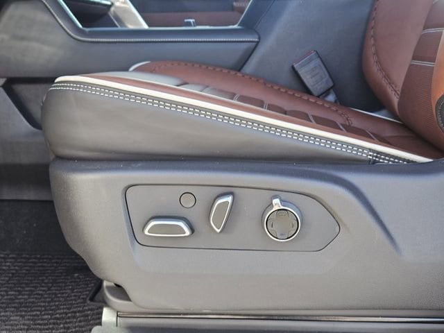 2026 GMC Sierra 3500HD Denali Ultimate - Photo 18