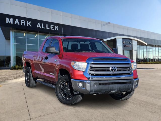 2014 Toyota Tundra SR5's photo