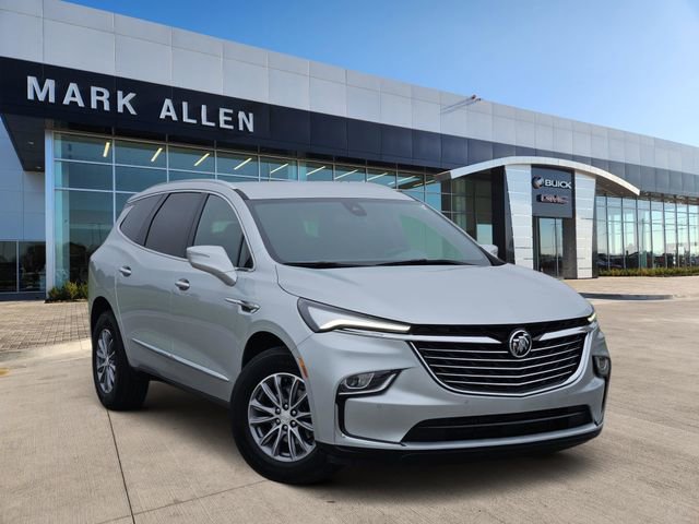 2022 Buick Enclave Essence's photo