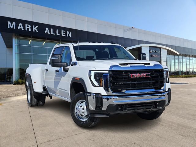 2026 GMC Sierra 3500HD Pro's photo