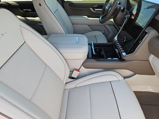 2026 GMC Yukon XL Denali - Photo 11